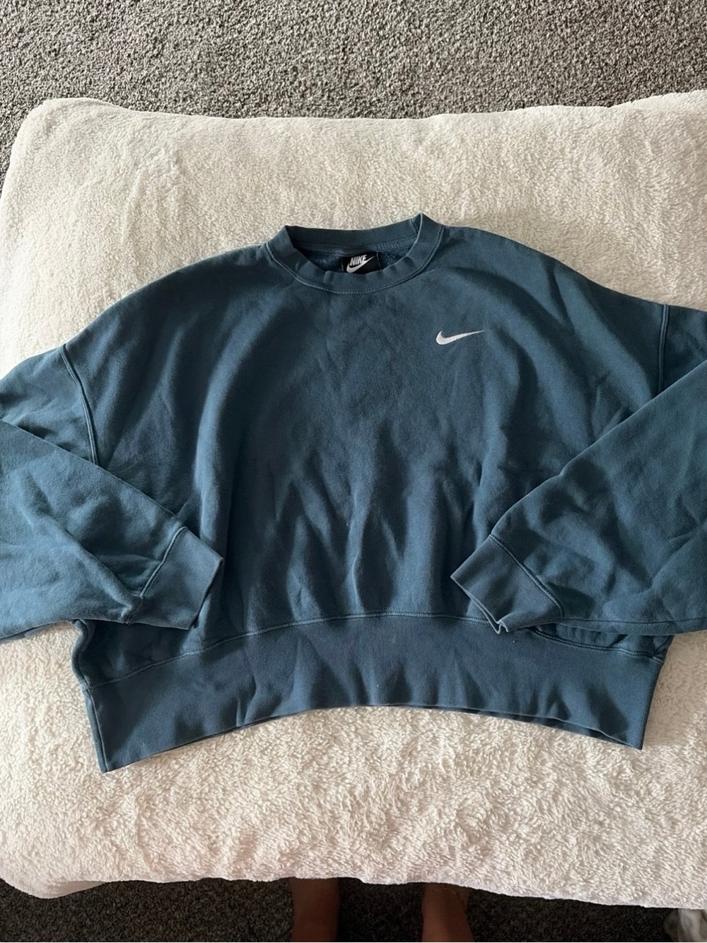 nike crewneck